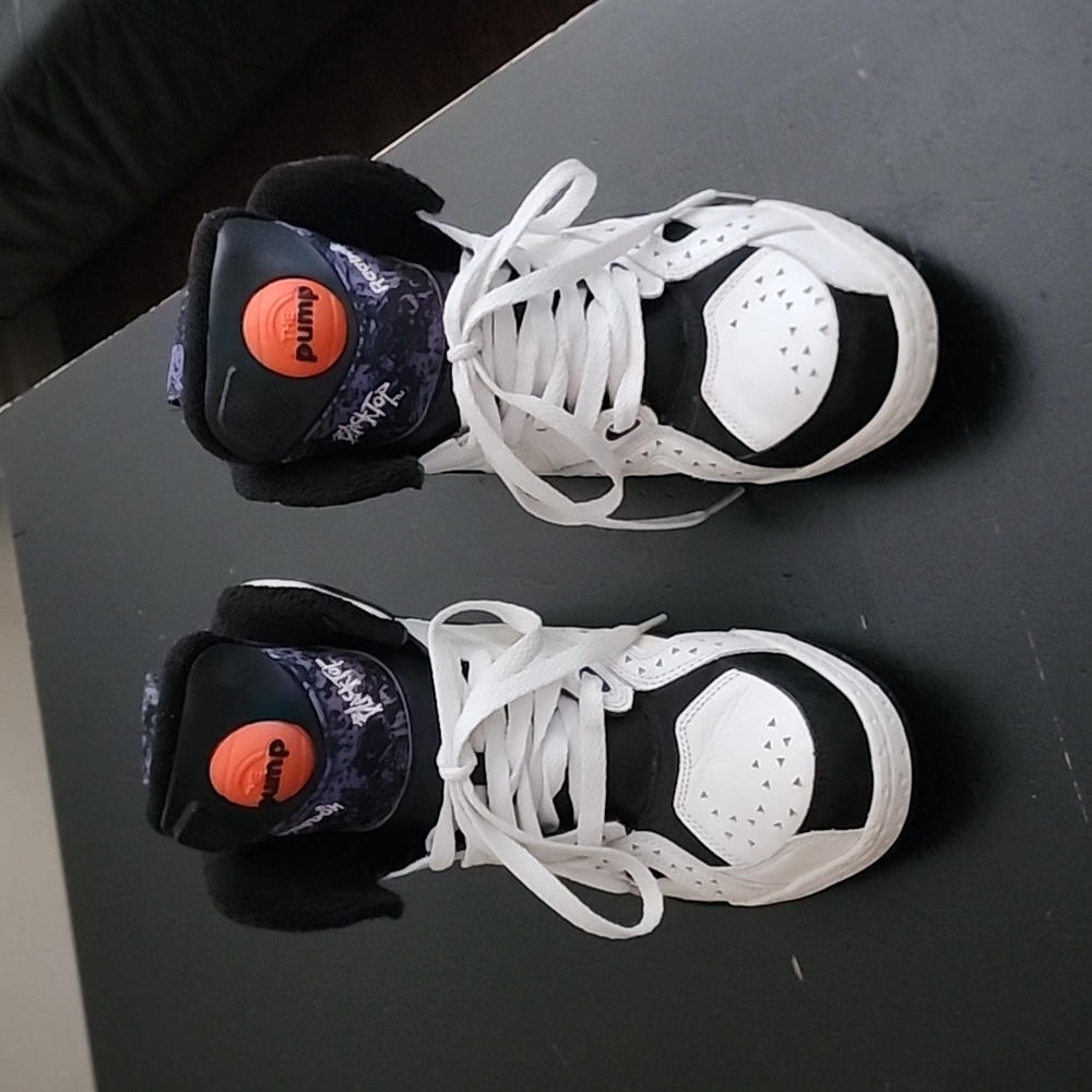 Vintage Reebok Blacktop Pumps(Mens Size 8)